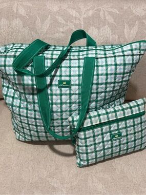Masters SCOUT Green and White Quilted Plaid Tote with Matching Pouch